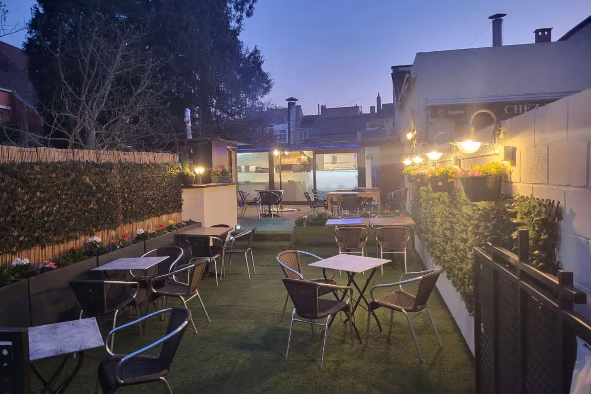 Restaurant clé en main | Terrasse | Quartier animé