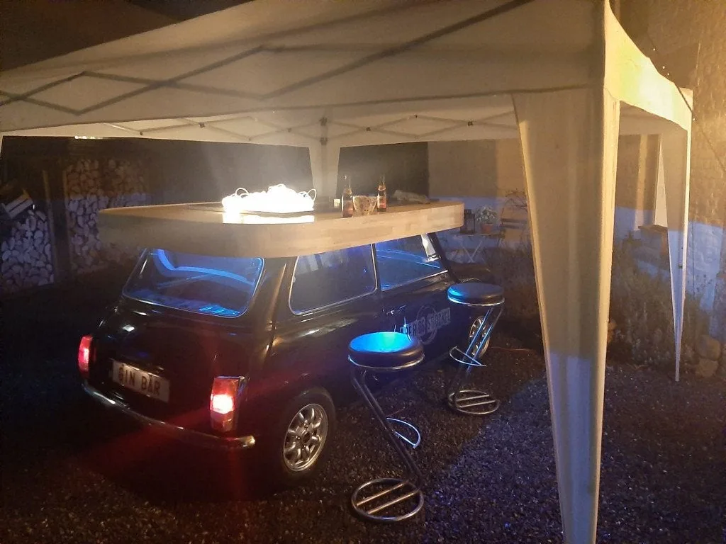 Austin Mini transformée en Mini Bar pour événements