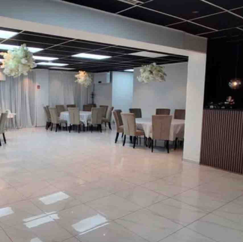 Restaurant & salle des fêtes | 200 m² | Rénové