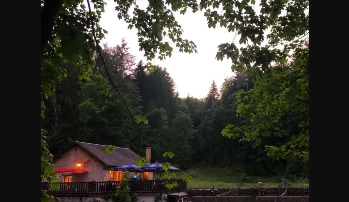 Restaurant "La Pêcherie" à remettre | Cadre verdoyant et idyllique