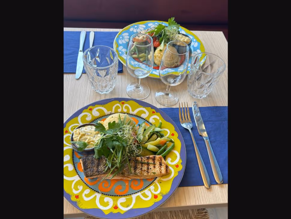 Restaurant neuf | Salle 52 places + terrasse 54 places — photo 1