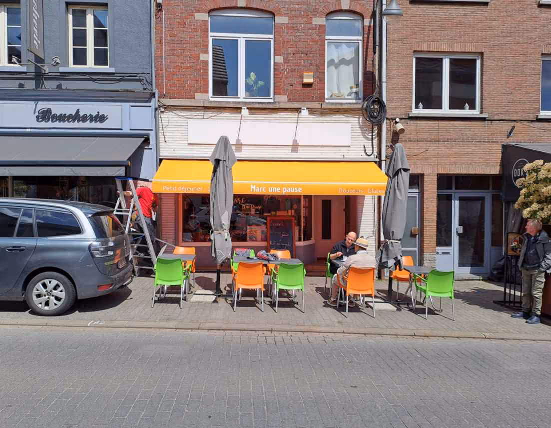 Snack–restaurant à céder | Clientèle fidèle & belle capacité