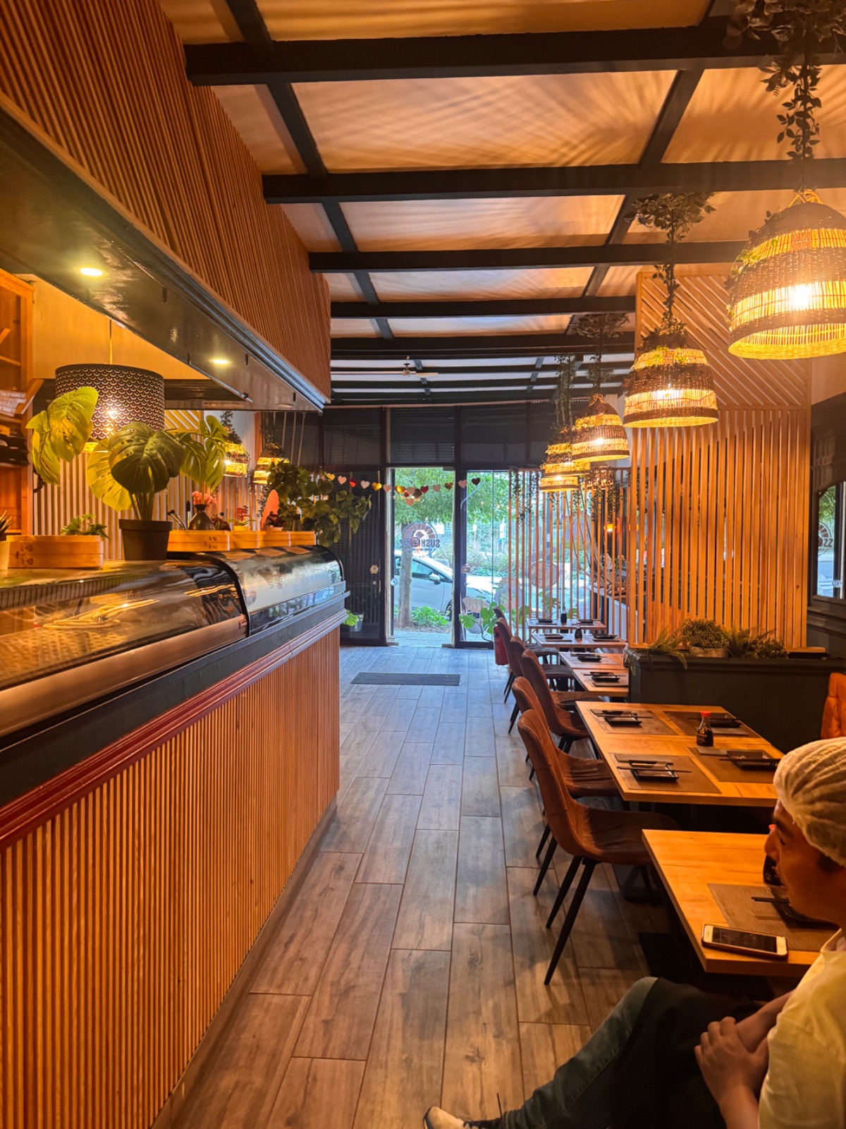 Restaurant asiatique Schaerbeek | Entièrement rénové | Affaire clé en main