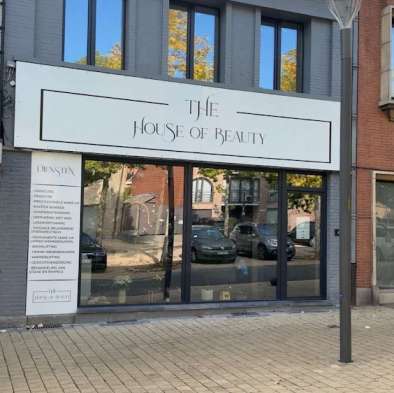 Salon de beauté premium entièrement aménagé | 150 m2 + terrasse — photo 1