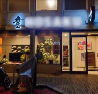Restaurant à remettre | 900m², clientèle fidèle, clé en main — photo 1