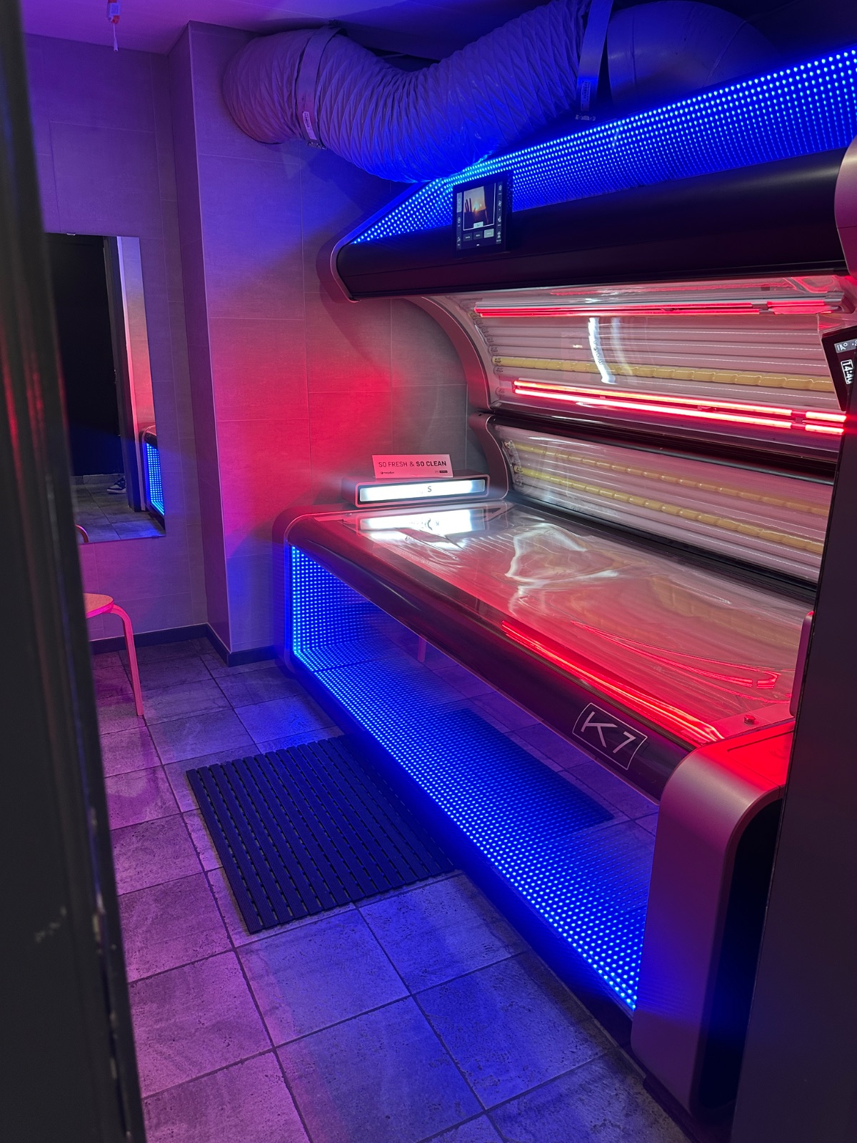 Centre de bronzage Hornu | Parc de 7 bancs solaires