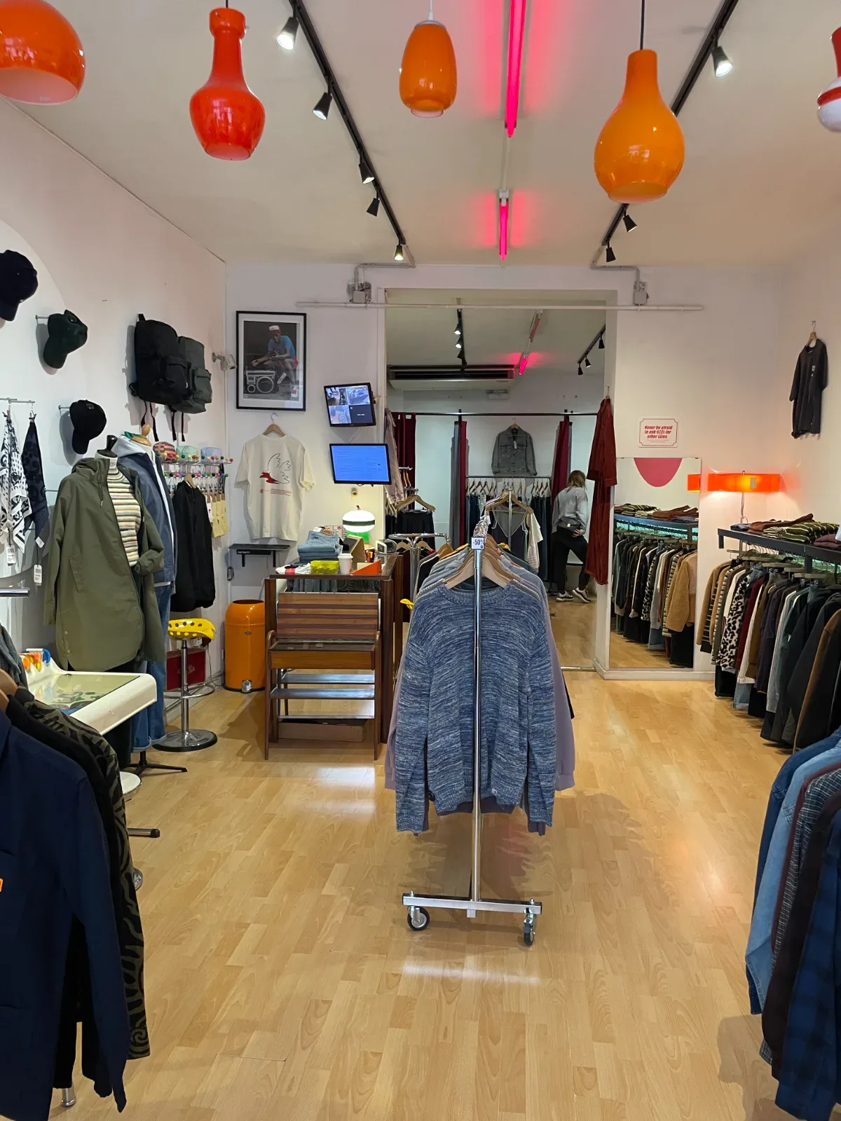 Boutique de prêt-à-porter réputée à Ixelles | Place Saint Boniface